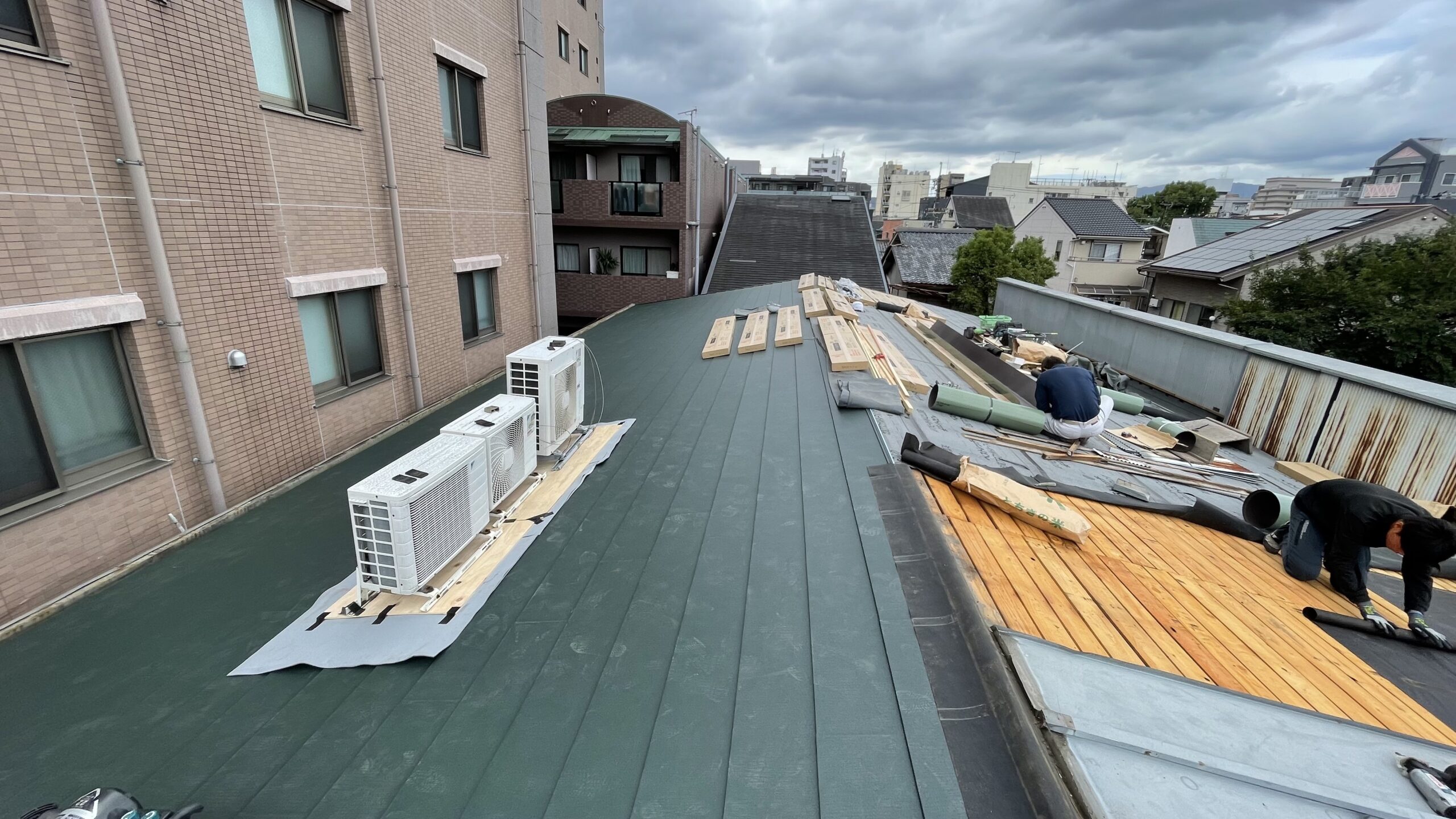 事例で分かる！葺き替え屋根リフォーム費用相場をプロが解説